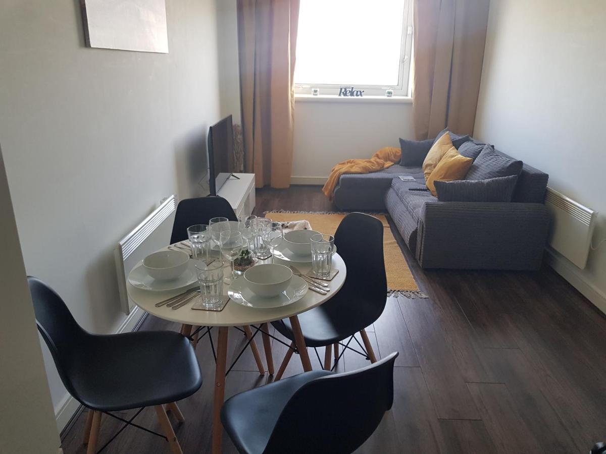 Spacious 1 Bed Relocation Apartment Free Parking, Brierley Hill Εξωτερικό φωτογραφία
