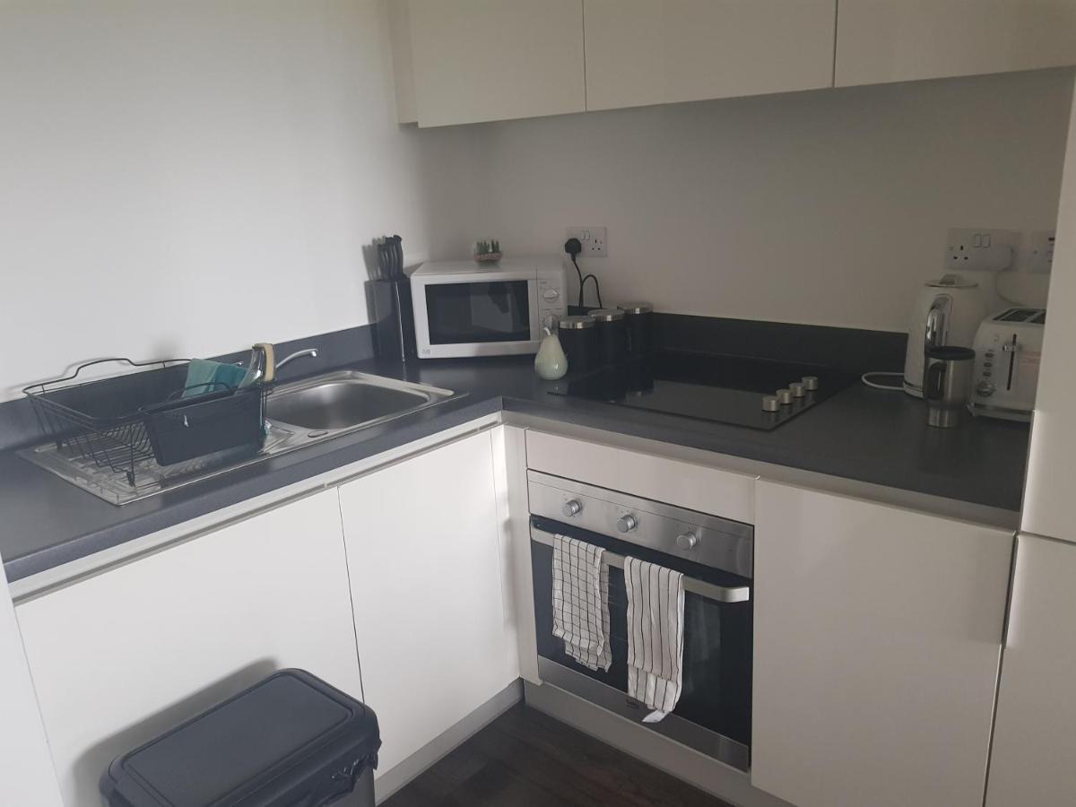 Spacious 1 Bed Relocation Apartment Free Parking, Brierley Hill Εξωτερικό φωτογραφία